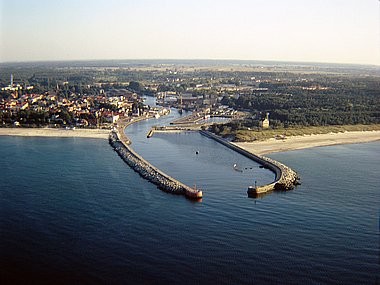 Ustka Småbåtshamn i Polen