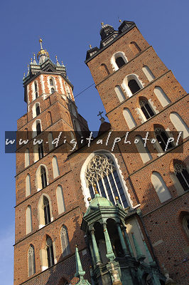 Straat de Kerk van Mary in Krakow, Polen