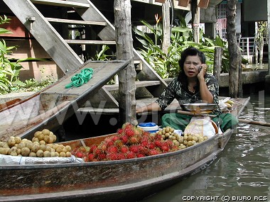 Stragan na wodzie - zdjcia z Tajlandji