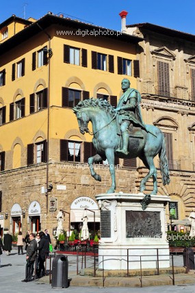Piazza della Signoria we Florencji, posg Kosmy I