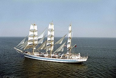 Mir, photos of sailing ship Mir