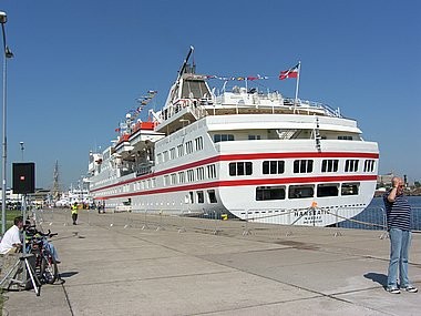Hanseatic przy nabrzeżu w Gdyni