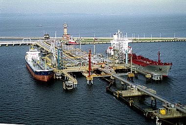 Petroleiros, porto