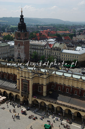 Sukiennice oven på Markedsplads i Krakow, Polen