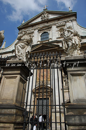Cracovia. St. Peter e iglesia de Paul en Polonia