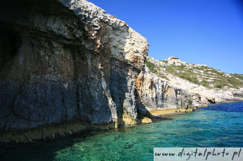 Skały na brzegu, wyspy greckie