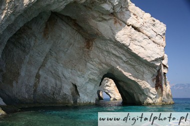 Fotos de Zakynthos, rochas no mar