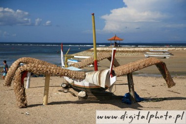 Vacances Bali, bateau sur la plage, Bali Indonésie