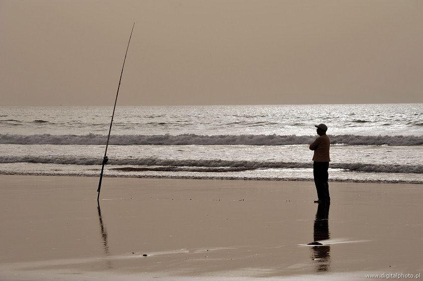 Wędkarstwo, plaża w Agadirze