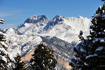 Montanhas de inverno, paisagens Inverno