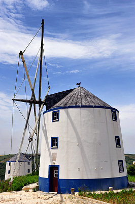 Windmills, pictures of old windmills