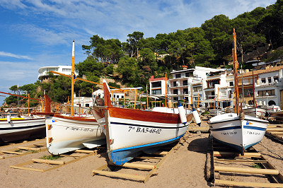 Wybrzeże Hiszpanii - Begur - wypoczynek na plaży Se Riera