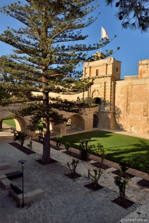 La porte, muraille, fossés, Mdina Malte