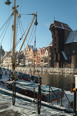 Den medieval port kranen i Gdansk