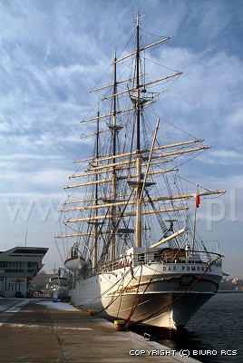 Sailing ship pictures