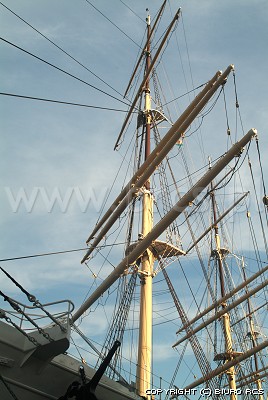 Mast of sailing ship